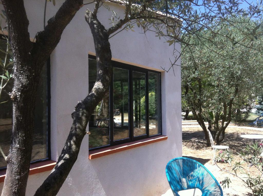 Du Cote De Chez Soi Hotel La Ciotat Quarto foto